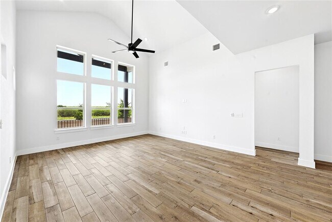 Building Photo - 8709 Lullwater Trl