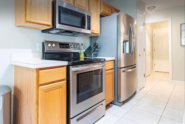 Building Photo - 5340 4th St