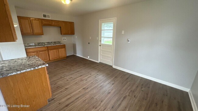 Building Photo - 6315 Red Spruce Dr