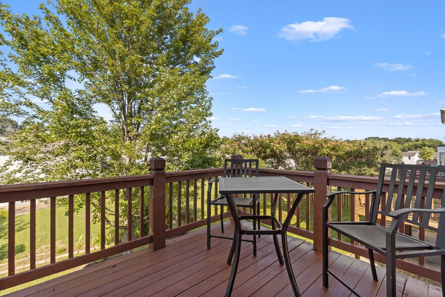 Building Photo - 576 Donna Marie Dr