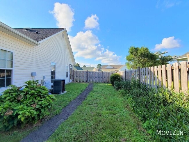Building Photo - 8640 Orchard Loop Rd