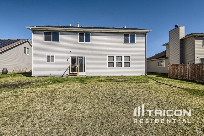 Building Photo - 3501 Stone Creek Dr