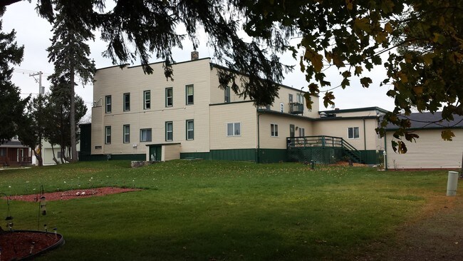 Building Photo - 506 Forest Home Dr