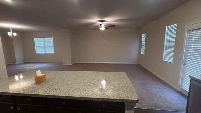 Building Photo - 105 Berry Dr