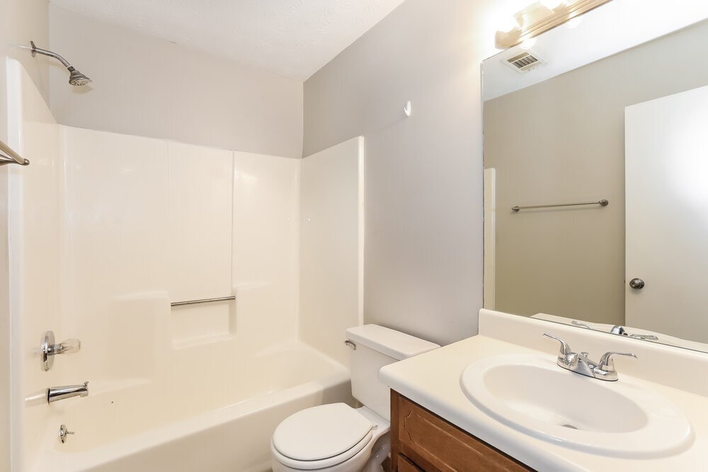 Building Photo - 3568 Fernbrook Dr