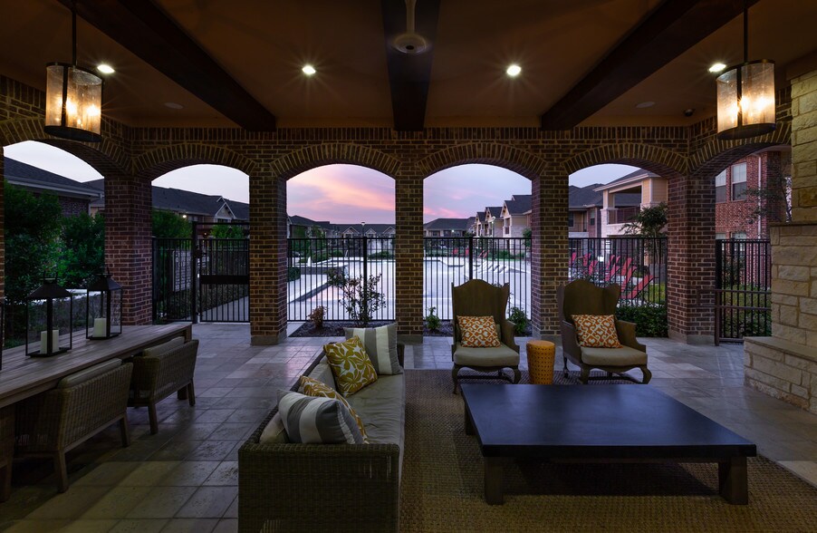 Enclave at Mira Lagos 2629 S Grand Peninsula Dr Grand Prairie TX