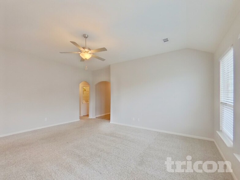 Building Photo - 304 Micah Ln