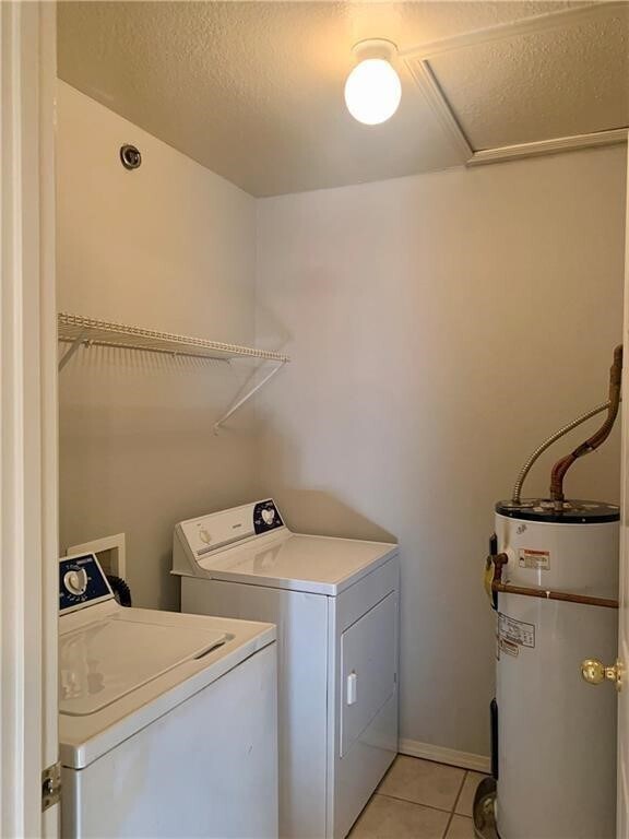 Building Photo - 944 N Storer Ave