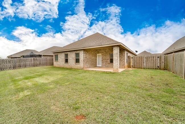 Building Photo - 9879 Volterra Ave
