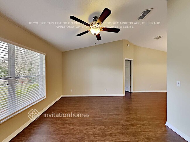 Building Photo - 1760 W Finland Dr