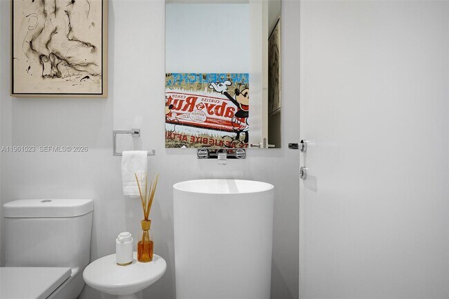 Building Photo - 4701 Meridian Ave