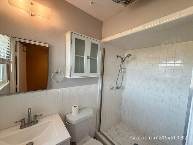 Building Photo - 5005 49th St