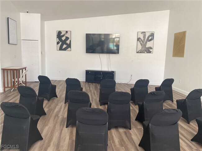 Building Photo - 3421 Winkler Ave