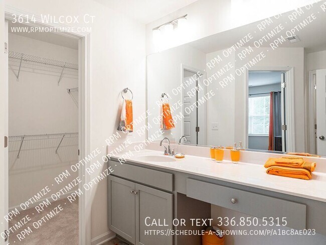 Building Photo - 3614 Wilcox Dr