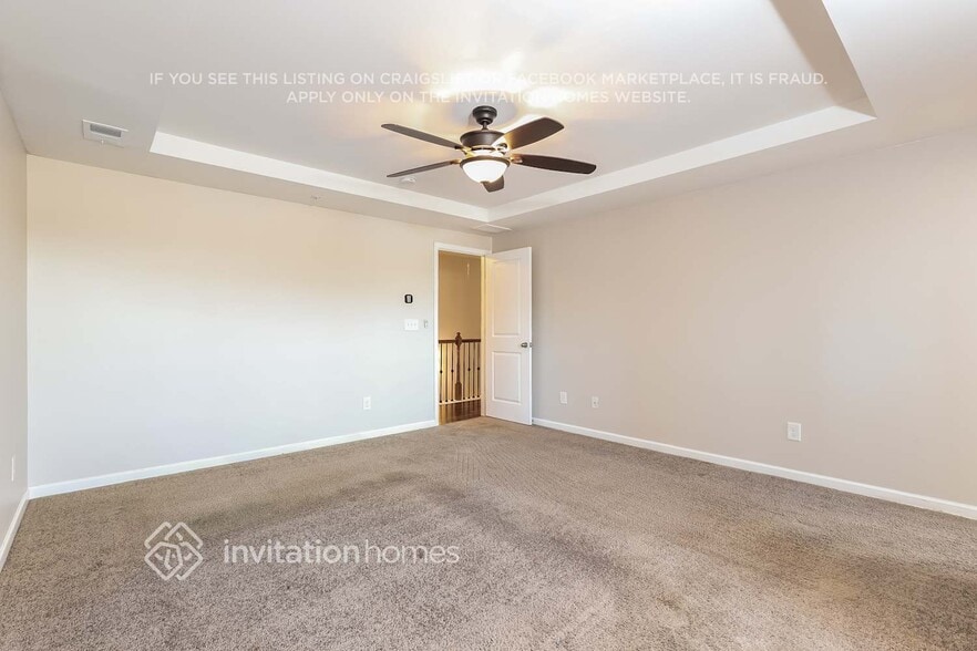 Building Photo - 3552 Village Enclave Ln