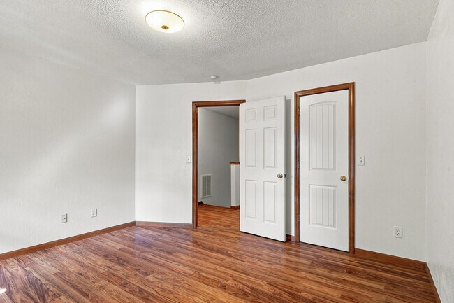Building Photo - 1317 Godas Cir
