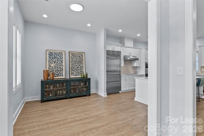 Building Photo - 129 Greens Rd