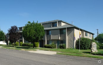 Building Photo - Jefferson West