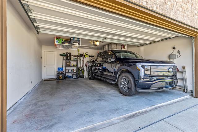 Building Photo - 601 Rawhide Way