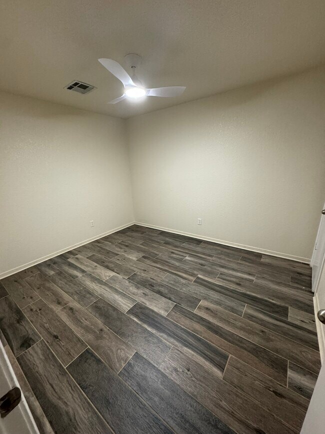 Building Photo - 1701 Prestige Loop