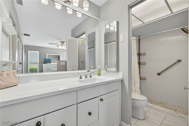 Building Photo - 3111 Boca Ciega Dr