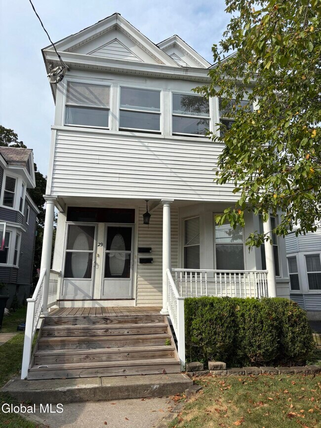 Primary Photo - 29 Menand Rd