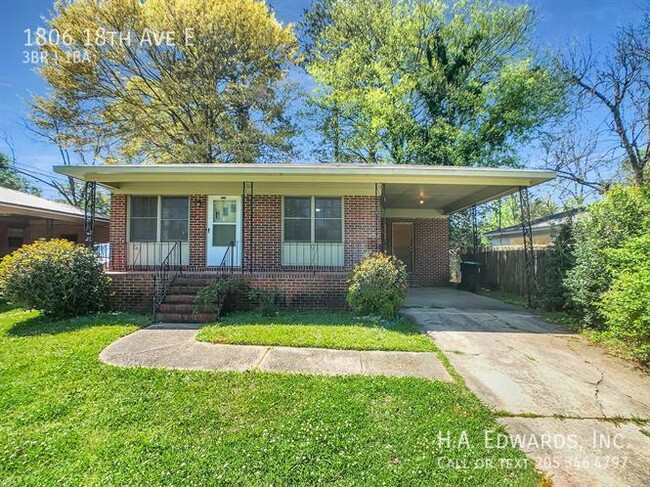 Primary Photo - 1806 18th E Ave