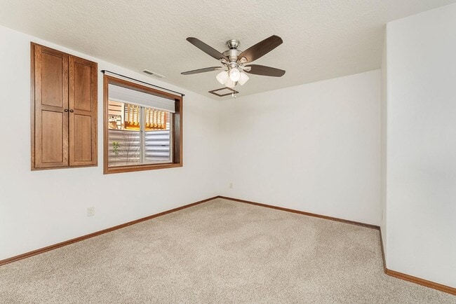 Building Photo - 5721 Bream Ct