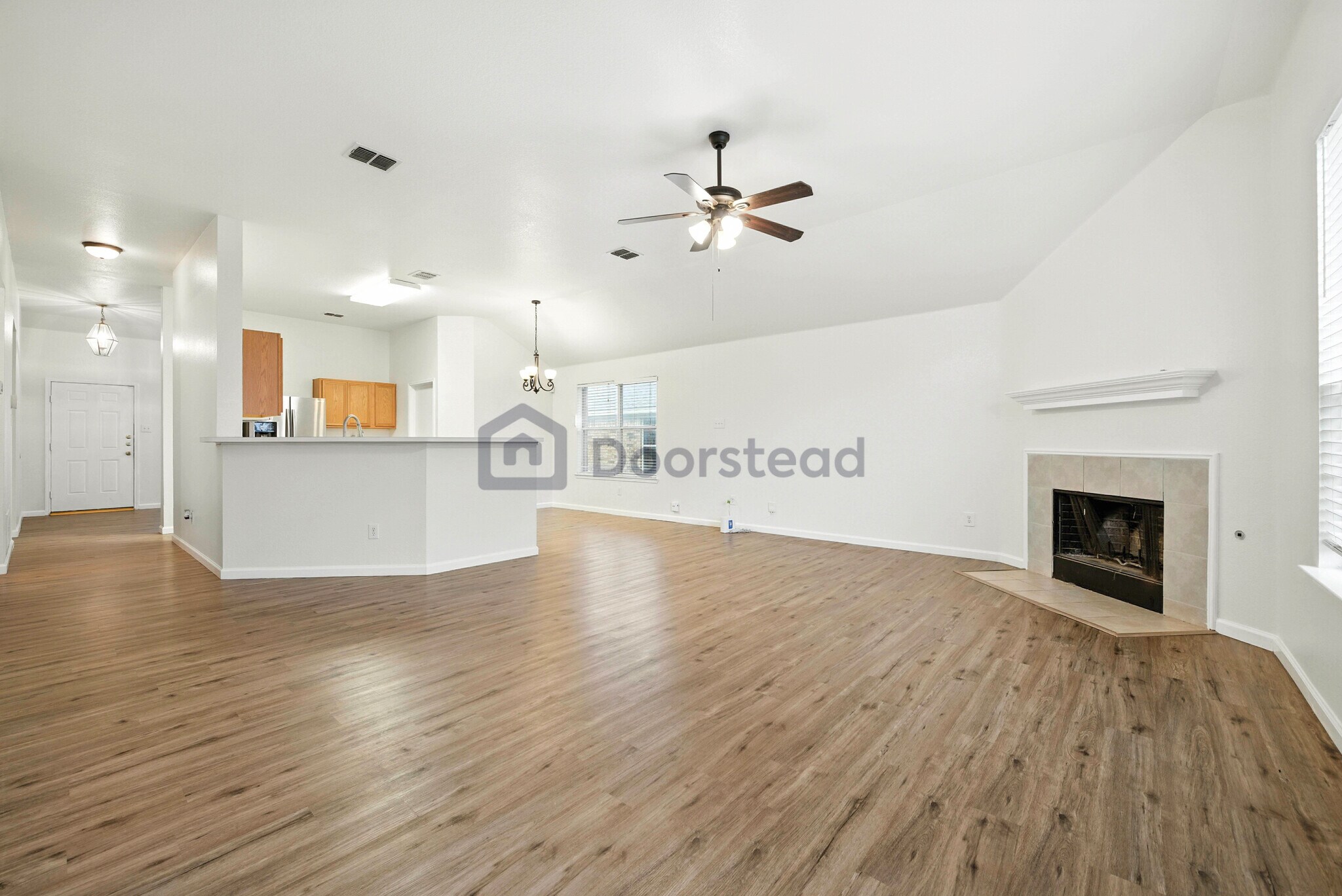 Building Photo - 523 Elk Run Dr