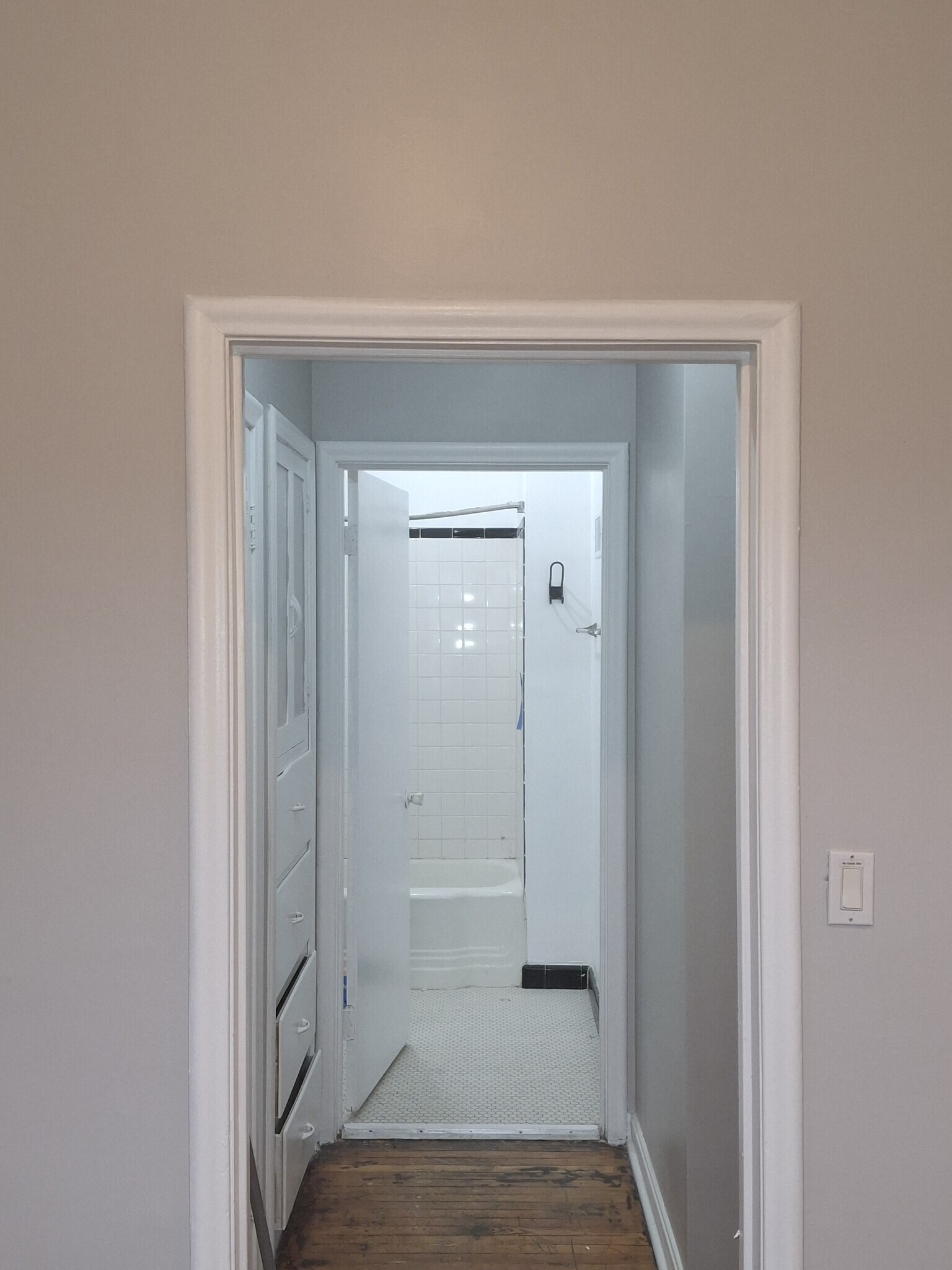 Building Photo - 768 E 900 S