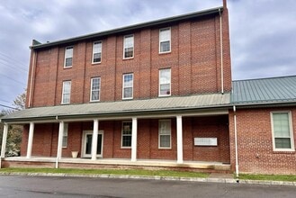 Building Photo - 111 W McKinney Ave
