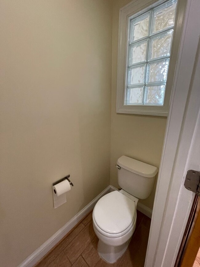 Building Photo - Charming 1928 Row Home for Rent with Modern Amenities — 2 Bedroom 2 Full Bath w/ 2 Half Baths, 2 ...