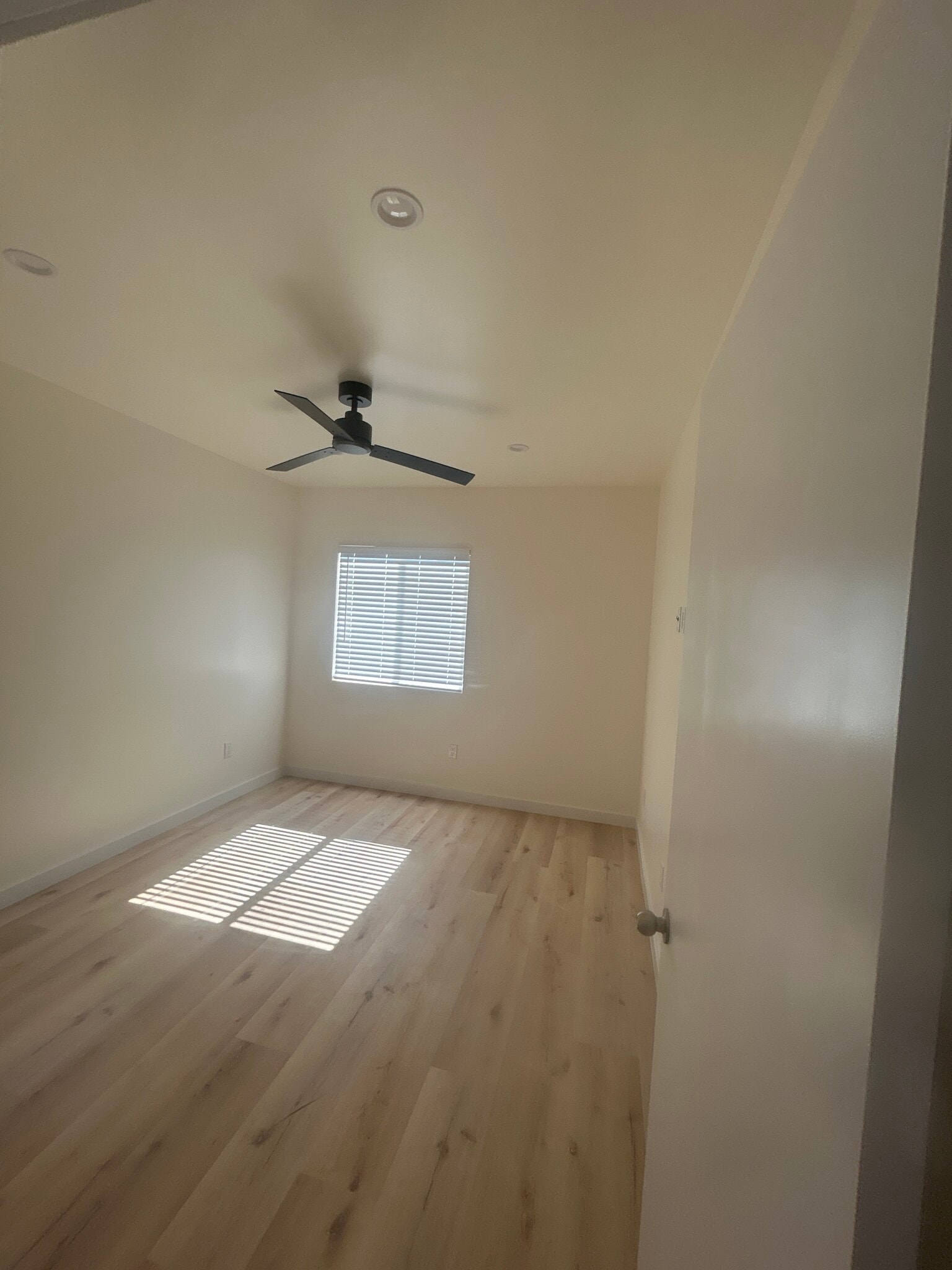 Bedroom - 8901 Firestone Plz