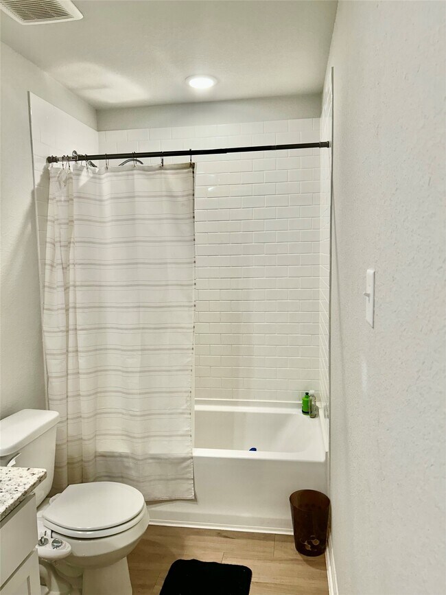 Building Photo - 1055 Bluebonnet Trl