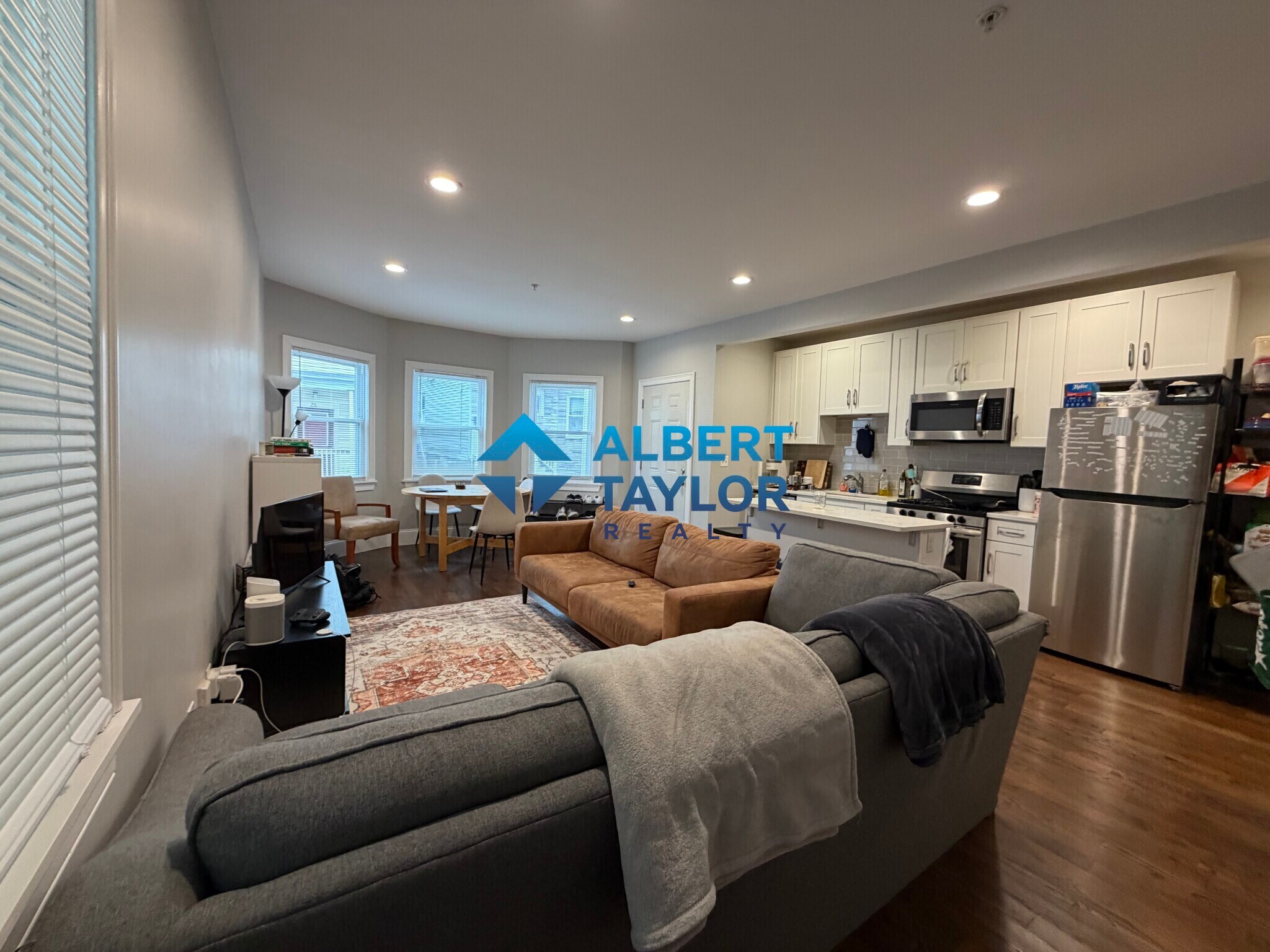 Building Photo - 29 Darling St