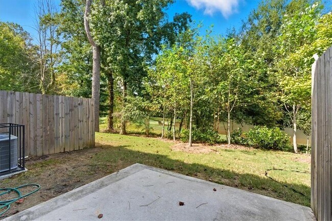 Building Photo - 2832 Saratoga Lake View