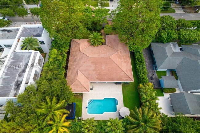 Building Photo - 6466 SW 84th St