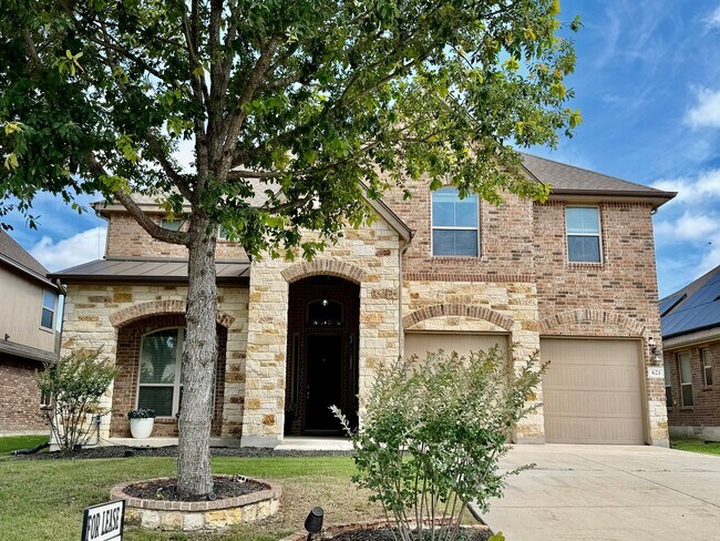 Building Photo - Welcome home to 621 Cavan!