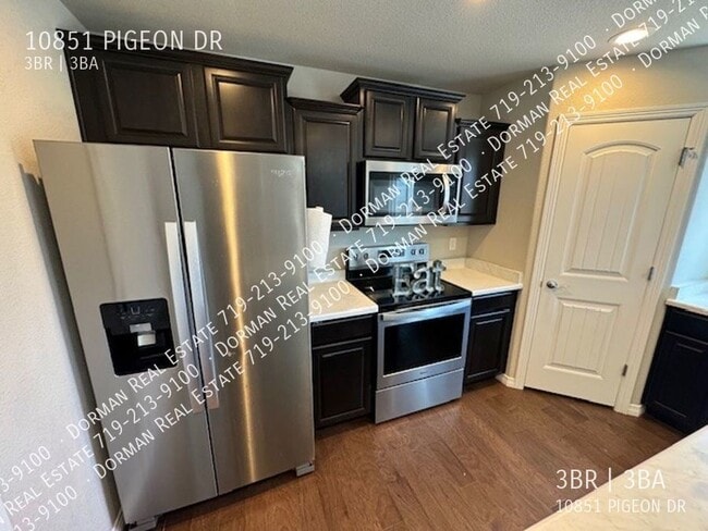 Building Photo - 10851 Pigeon Dr