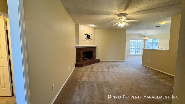 Building Photo - 7514 Paris Ave