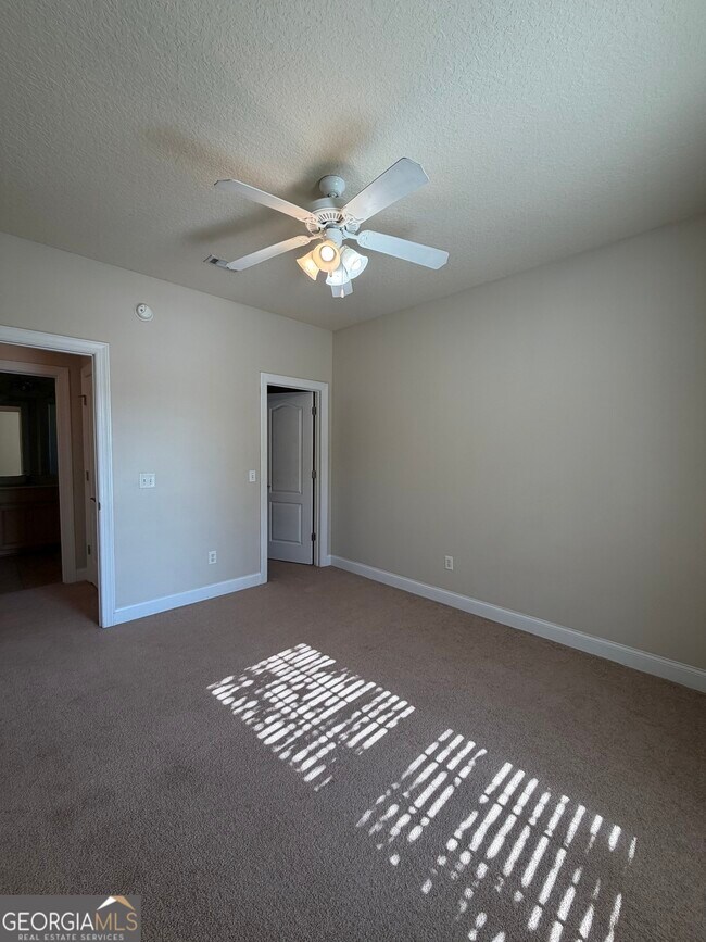 Building Photo - 36 Coastal Walk