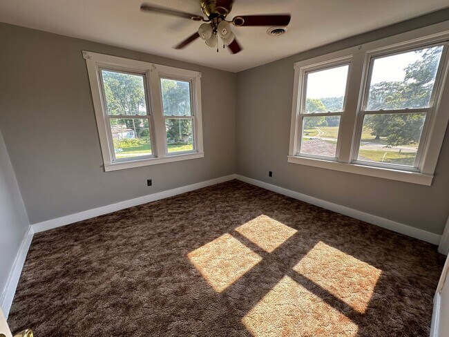 Building Photo - 36072-36076  Hocking Dr., Logan Ohio 43138