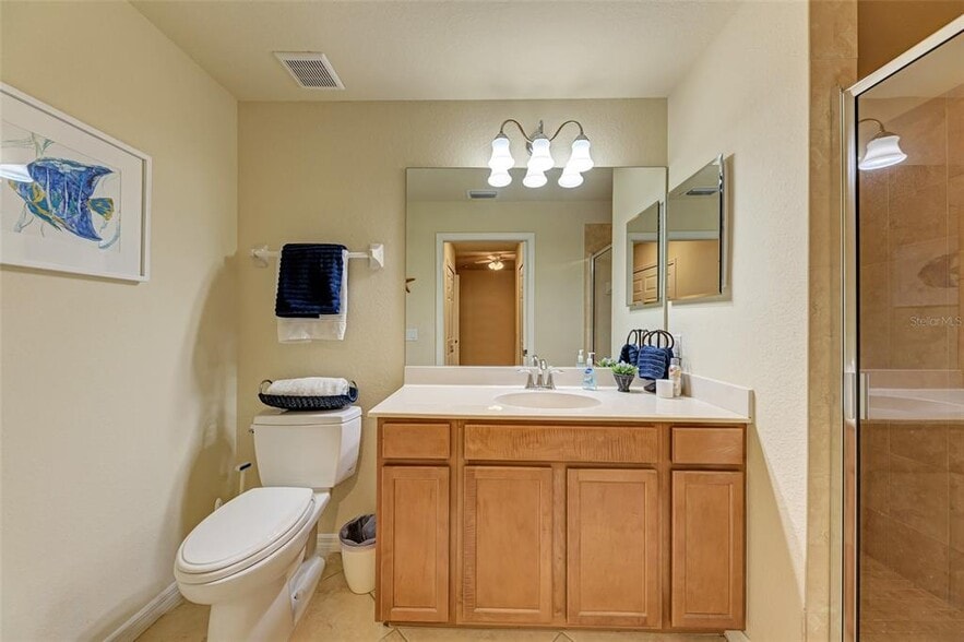 Master Bath - 7911 Grand Estuary Trl