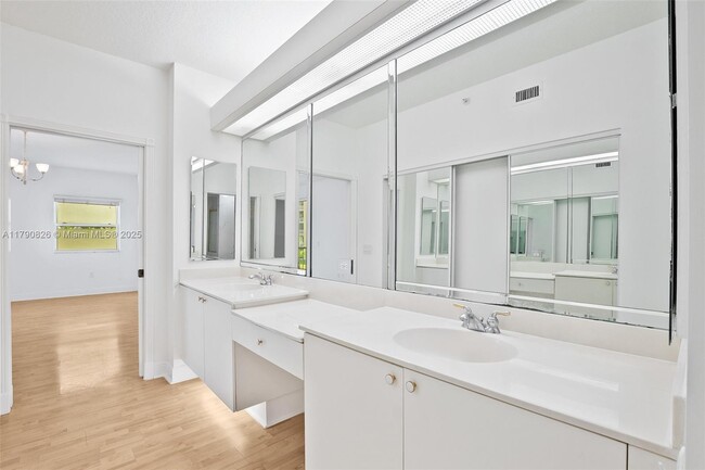 Building Photo - 10730 NW 66th St