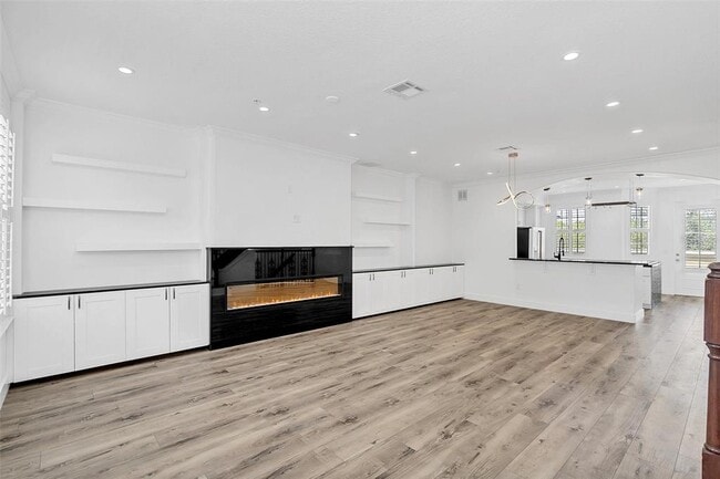 Building Photo - 1579 Chatfield Pl
