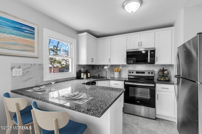 Building Photo - 382 Dogwood Dr