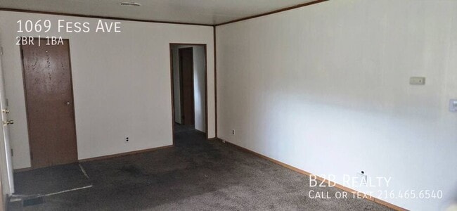 Building Photo - 1069 Fess Ave