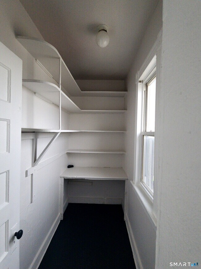 Building Photo - 93-95-95 Baldwin St