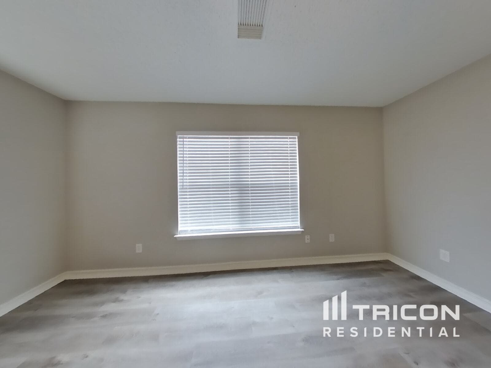 Building Photo - 10170 Paddlefish Creek
