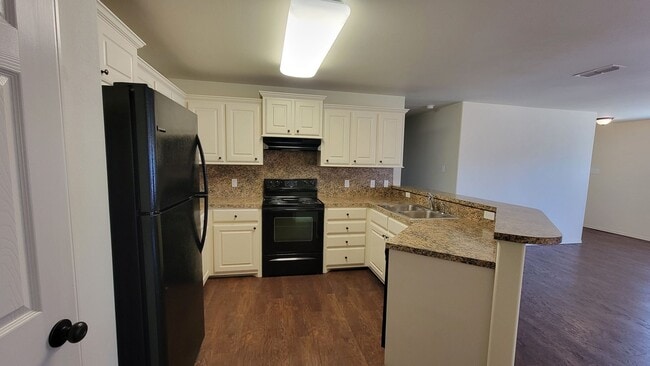 Building Photo - 6130 79th St